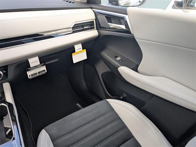 new 2025 Mitsubishi Outlander car, priced at $30,092