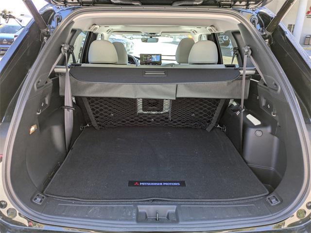 new 2025 Mitsubishi Outlander car, priced at $29,757