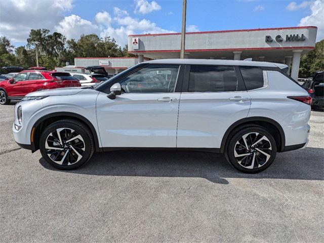 new 2024 Mitsubishi Outlander car, priced at $30,590