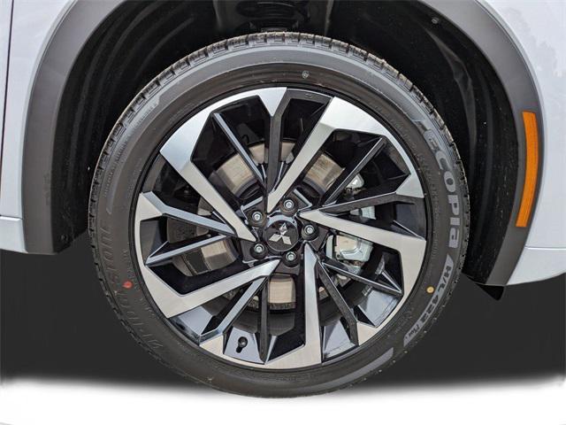 new 2025 Mitsubishi Outlander PHEV car, priced at $42,013
