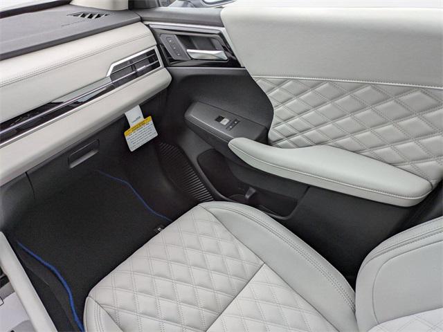 new 2025 Mitsubishi Outlander PHEV car, priced at $42,013