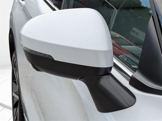 new 2025 Mitsubishi Outlander PHEV car, priced at $42,013