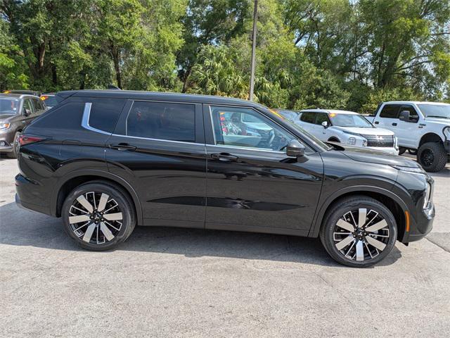 new 2025 Mitsubishi Outlander car, priced at $27,293