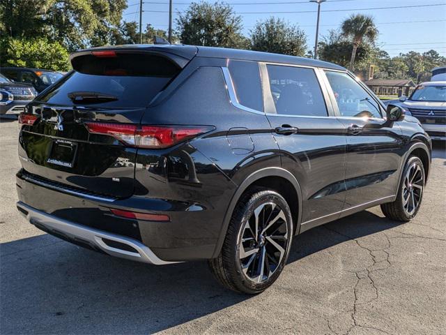 new 2024 Mitsubishi Outlander car, priced at $28,215