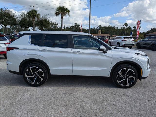 new 2024 Mitsubishi Outlander car, priced at $30,590