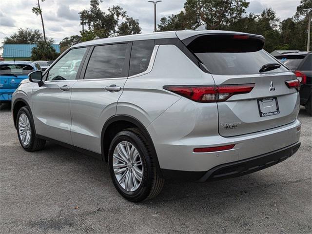 new 2024 Mitsubishi Outlander car, priced at $25,200