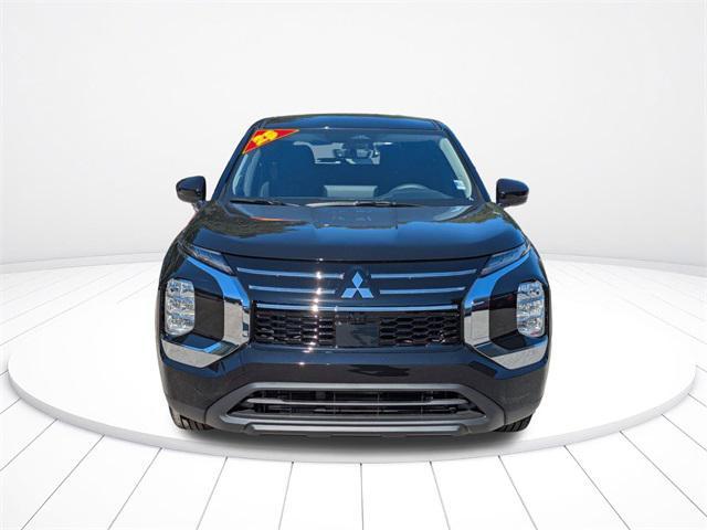 new 2025 Mitsubishi Outlander car, priced at $26,528