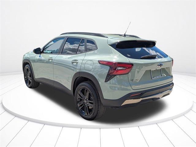 used 2025 Chevrolet Trax car, priced at $22,300