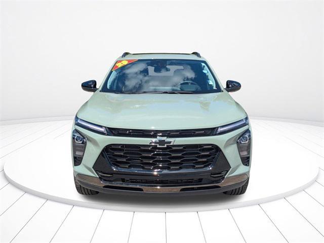 used 2025 Chevrolet Trax car, priced at $22,300