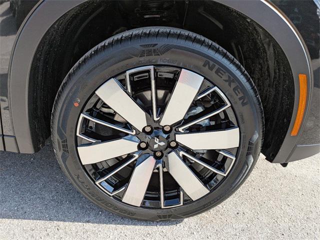 new 2025 Mitsubishi Outlander car, priced at $28,710