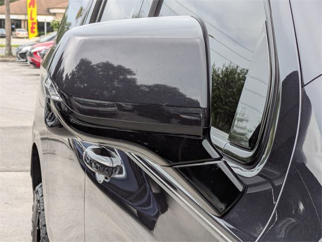 used 2022 Chevrolet Suburban car, priced at $57,556