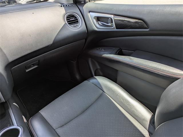used 2020 Nissan Pathfinder car, priced at $15,000