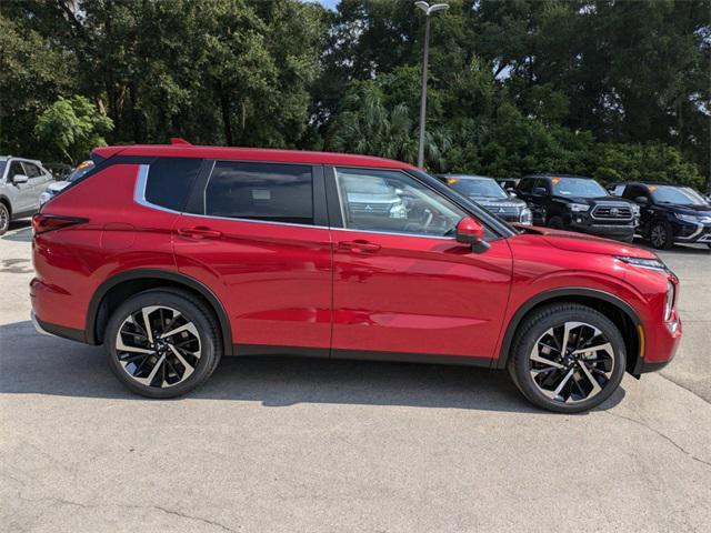 new 2024 Mitsubishi Outlander car, priced at $28,385