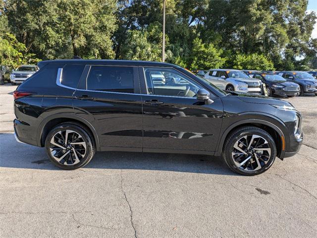 new 2024 Mitsubishi Outlander car, priced at $28,115