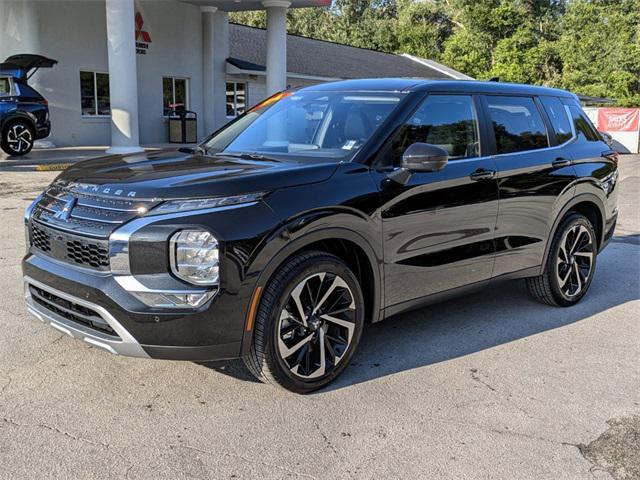 new 2024 Mitsubishi Outlander car, priced at $28,115