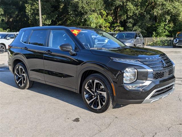 new 2024 Mitsubishi Outlander car, priced at $28,115