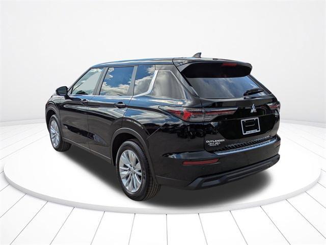 new 2025 Mitsubishi Outlander car, priced at $25,428
