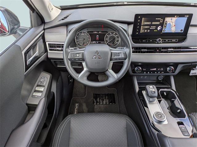 new 2025 Mitsubishi Outlander car, priced at $25,428