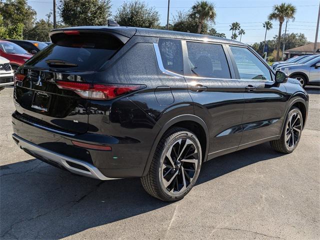 new 2024 Mitsubishi Outlander car, priced at $28,115