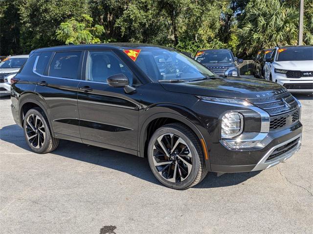 new 2024 Mitsubishi Outlander car, priced at $28,115