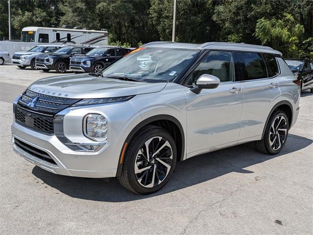 new 2024 Mitsubishi Outlander car, priced at $33,255