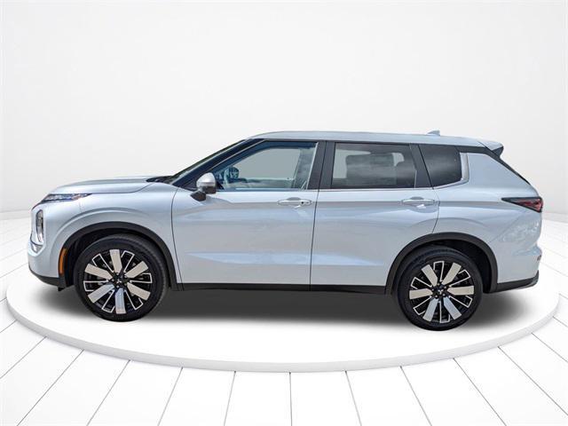 new 2025 Mitsubishi Outlander car, priced at $30,092