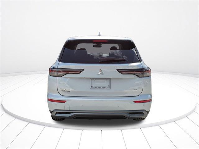 new 2025 Mitsubishi Outlander car, priced at $30,092