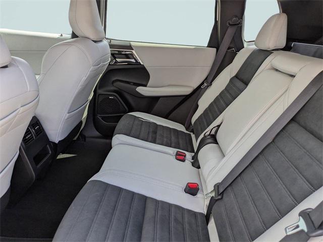 new 2025 Mitsubishi Outlander car, priced at $30,092