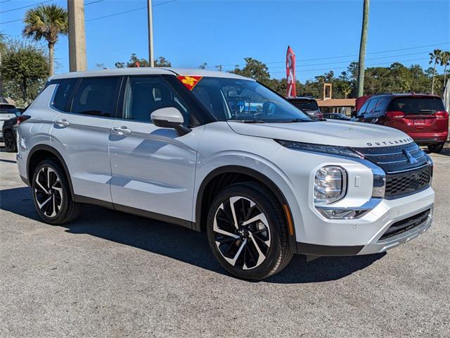 new 2024 Mitsubishi Outlander car, priced at $24,915