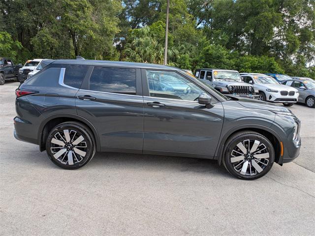 new 2025 Mitsubishi Outlander car, priced at $26,068