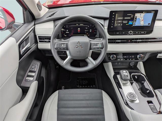 new 2025 Mitsubishi Outlander car, priced at $32,684