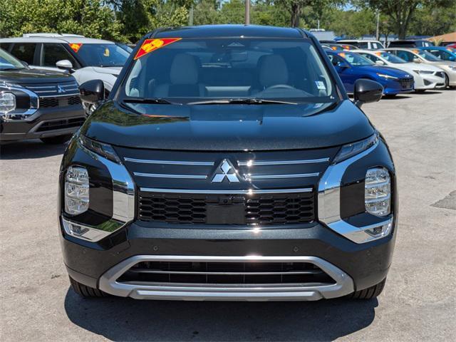 new 2025 Mitsubishi Outlander car, priced at $29,757