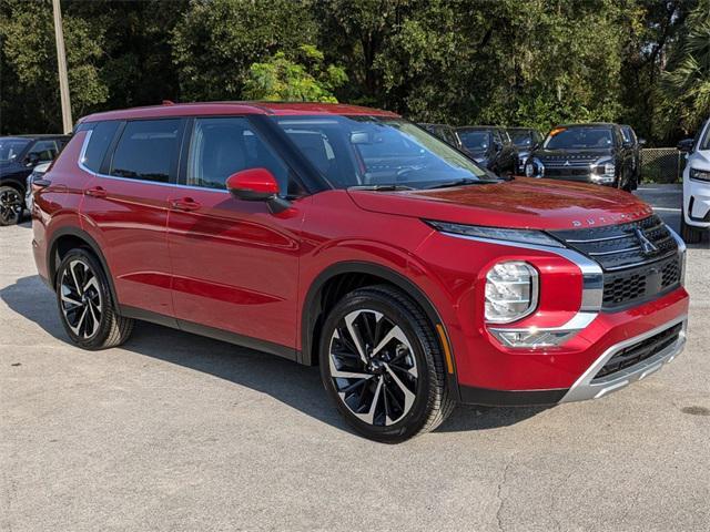 new 2024 Mitsubishi Outlander car, priced at $30,585