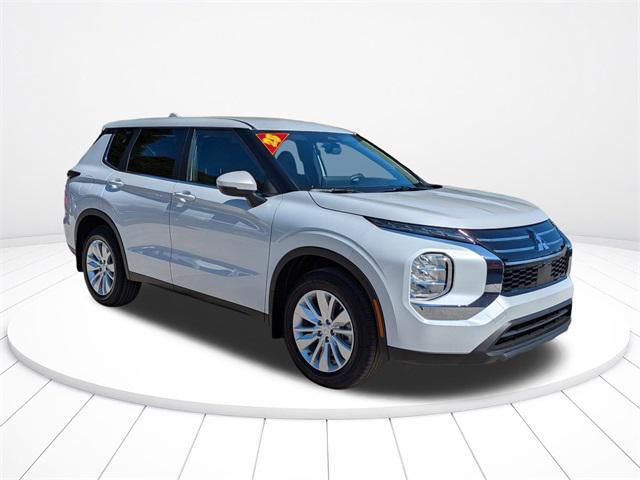 new 2025 Mitsubishi Outlander car, priced at $27,058