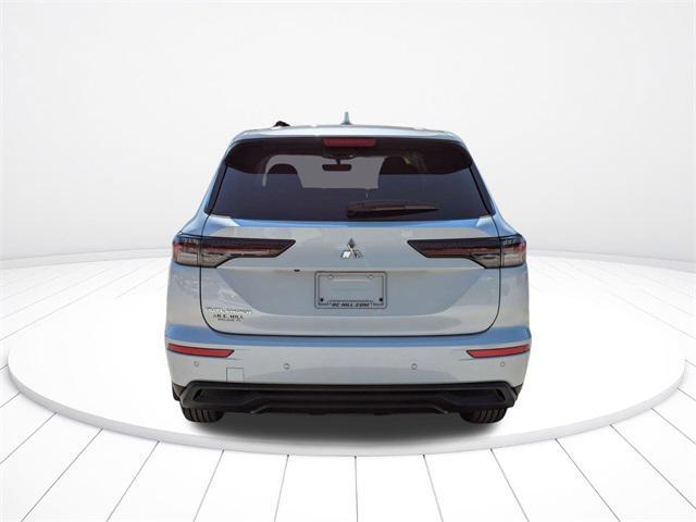 new 2025 Mitsubishi Outlander car, priced at $27,058