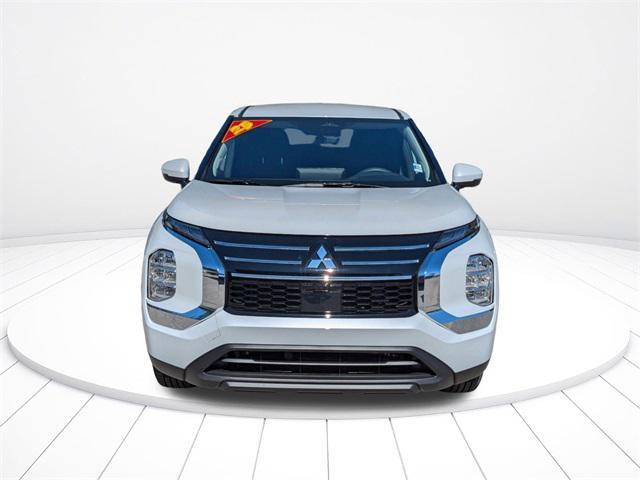 new 2025 Mitsubishi Outlander car, priced at $27,058