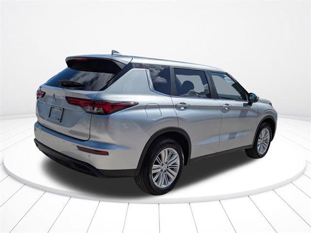 used 2023 Mitsubishi Outlander car, priced at $18,900
