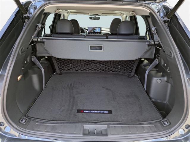 new 2025 Mitsubishi Outlander car, priced at $33,837