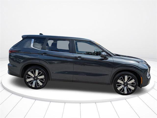 new 2025 Mitsubishi Outlander car, priced at $33,837