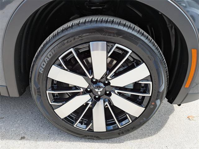 new 2025 Mitsubishi Outlander car, priced at $29,711