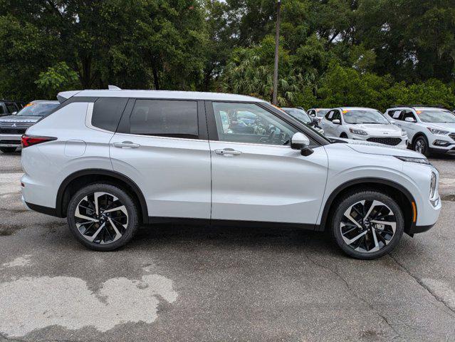 new 2024 Mitsubishi Outlander car, priced at $25,250