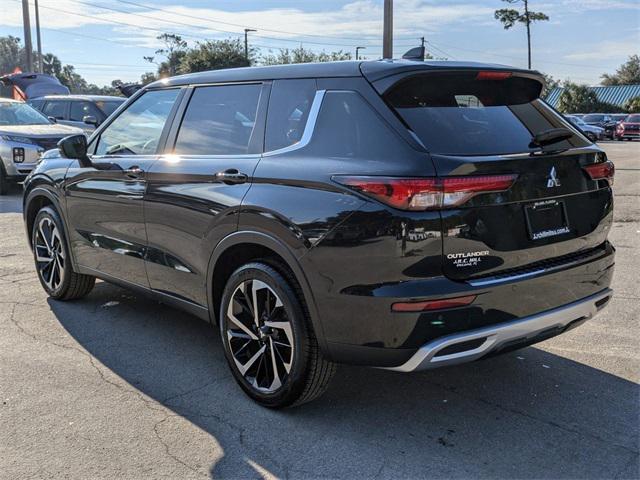 new 2024 Mitsubishi Outlander car, priced at $28,115