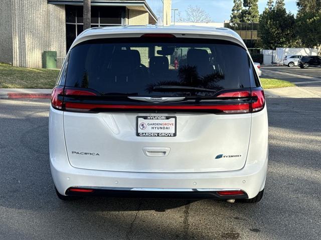 used 2022 Chrysler Pacifica Hybrid car, priced at $22,993