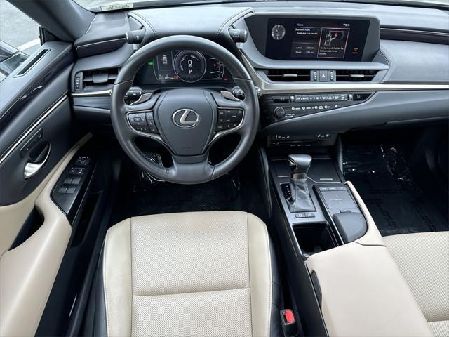 used 2020 Lexus ES 300h car, priced at $30,400