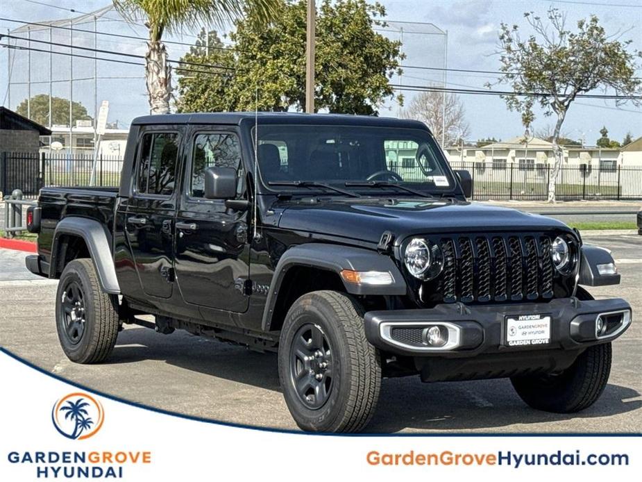 used 2023 Jeep Gladiator car, priced at $34,500
