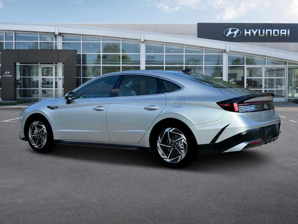 new 2025 Hyundai Sonata car, priced at $28,297