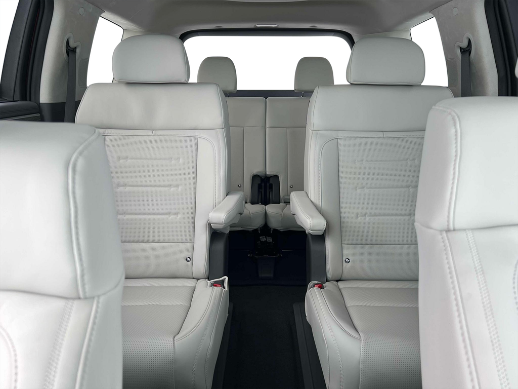 new 2025 Hyundai SANTA FE HEV car, priced at $49,130
