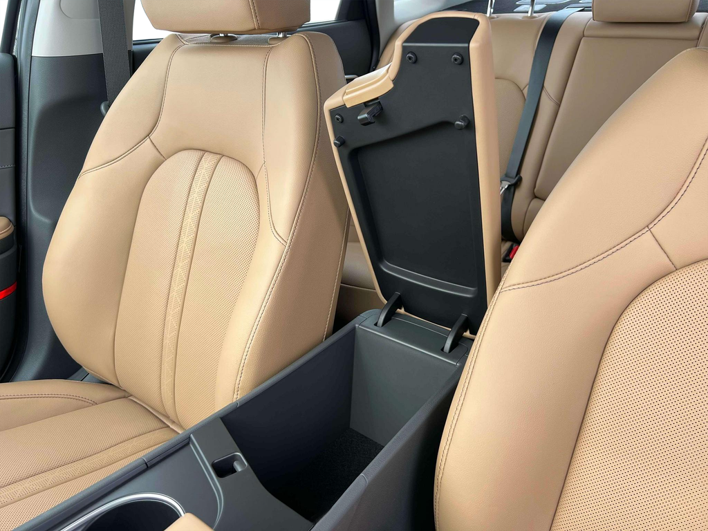 new 2025 Hyundai Sonata Hybrid car, priced at $37,710
