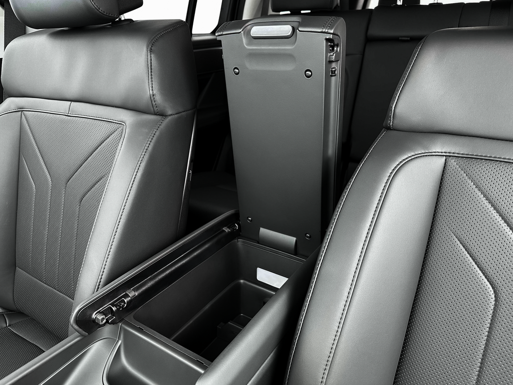 new 2025 Hyundai Santa Fe car, priced at $38,605