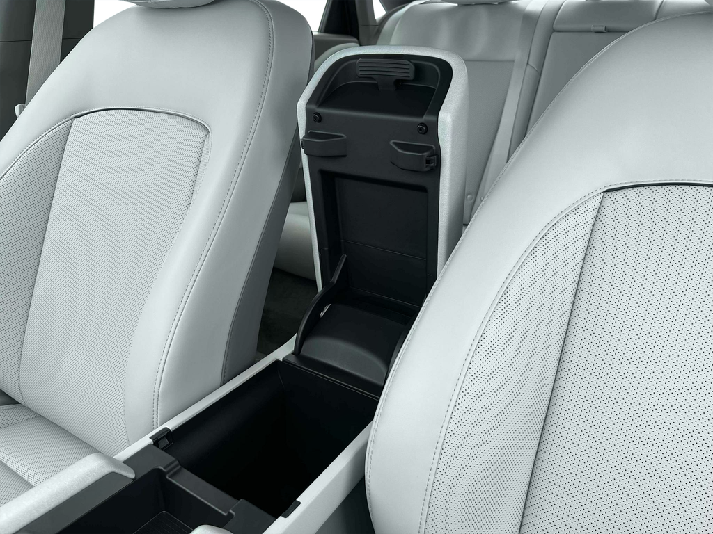 new 2025 Hyundai IONIQ 6 car, priced at $40,130